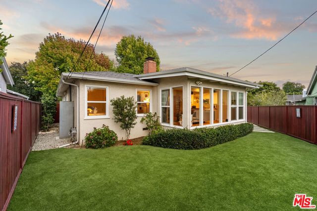 7485 Henefer Avenue, Los Angeles, CA 90045
