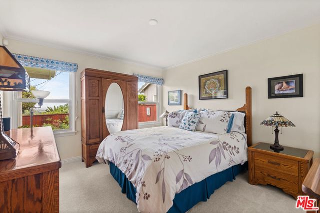 7485 Henefer Avenue, Los Angeles, CA 90045