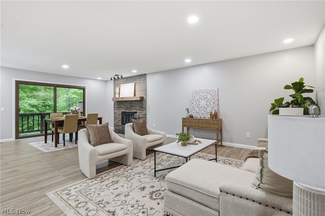 17933 Cliffside Drive, Strongsville, OH 44136