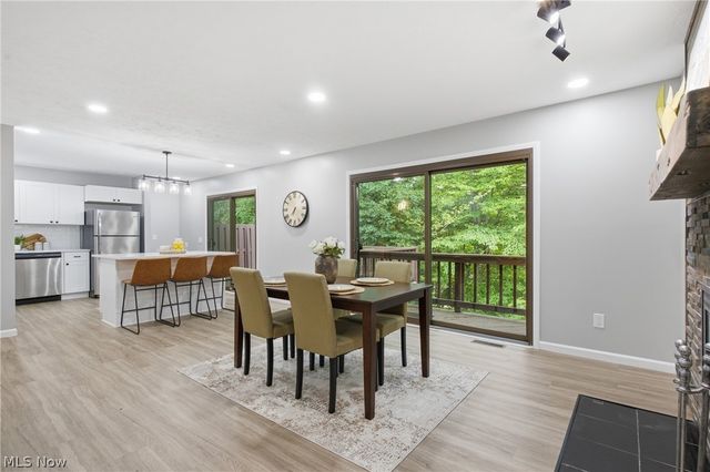 17933 Cliffside Drive, Strongsville, OH 44136