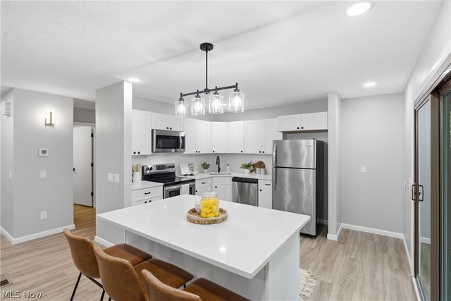 17933 Cliffside Drive, Strongsville, OH 44136