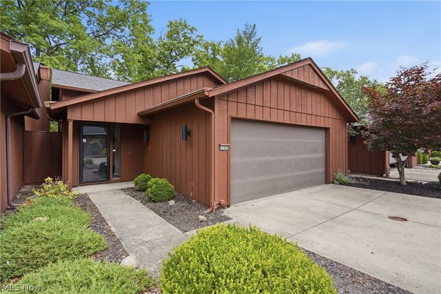 17933 Cliffside Drive, Strongsville, OH 44136