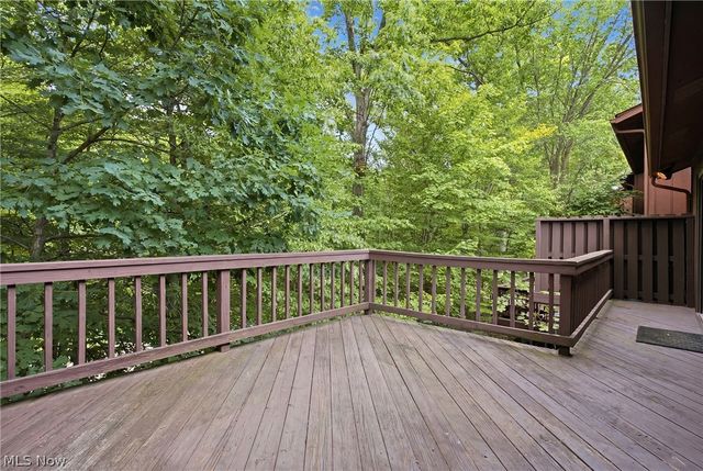 17933 Cliffside Drive, Strongsville, OH 44136