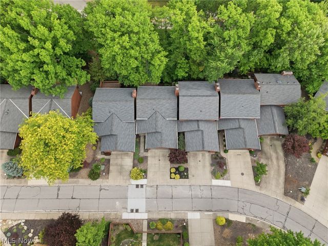 17933 Cliffside Drive, Strongsville, OH 44136