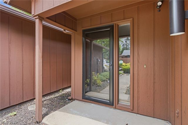 17933 Cliffside Drive, Strongsville, OH 44136