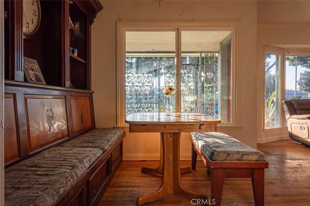 5606 Bellflower, Lakewood, CA 90713