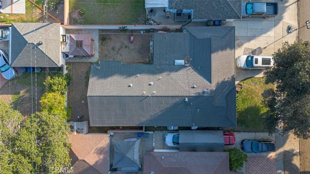 5606 Bellflower, Lakewood, CA 90713