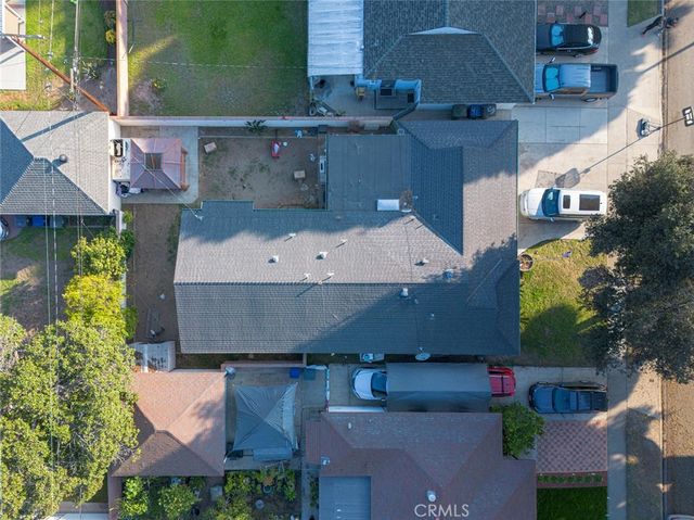 5606 Bellflower, Lakewood, CA 90713