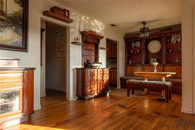 5606 Bellflower, Lakewood, CA 90713