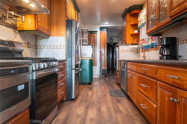 5606 Bellflower, Lakewood, CA 90713