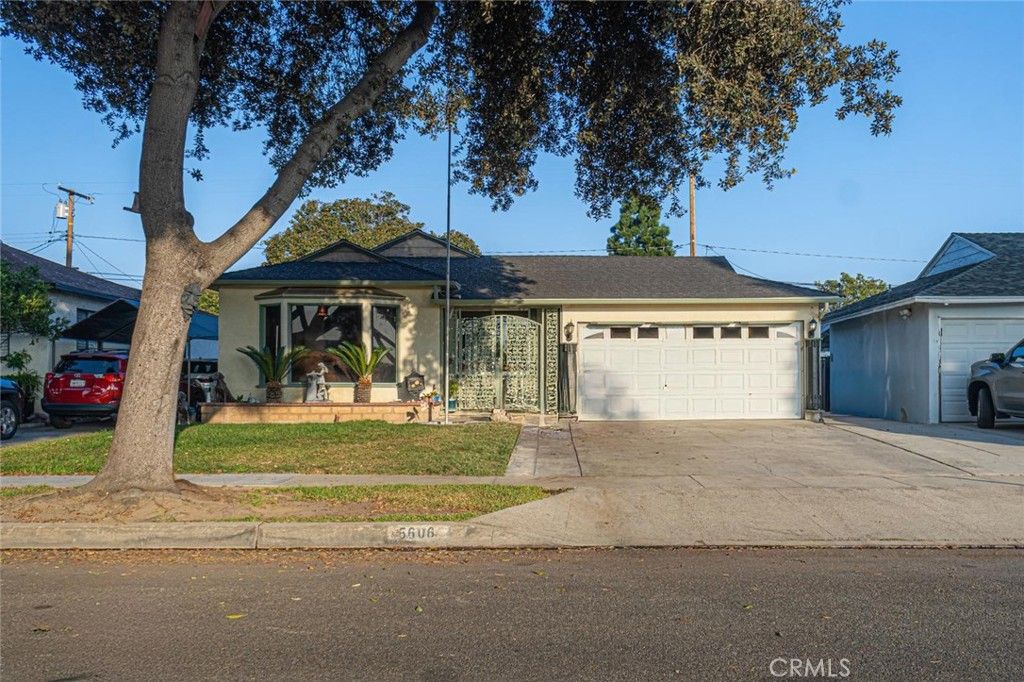 5606 Bellflower, Lakewood, CA 90713