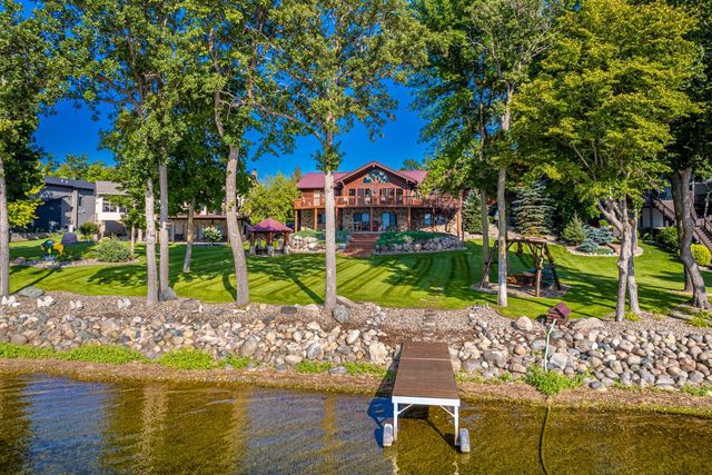 1380 S Shore Drive, Detroit Lakes, MN 56501