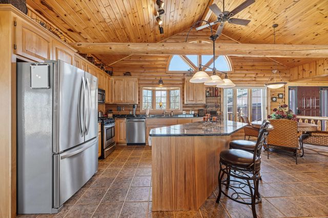 1380 S Shore Drive, Detroit Lakes, MN 56501