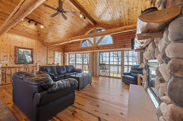 1380 S Shore Drive, Detroit Lakes, MN 56501