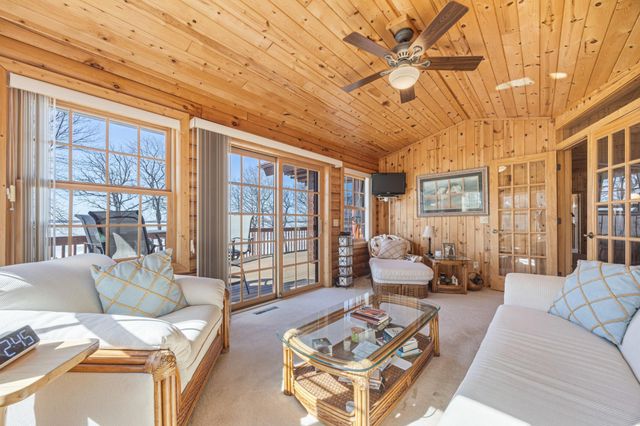 1380 S Shore Drive, Detroit Lakes, MN 56501