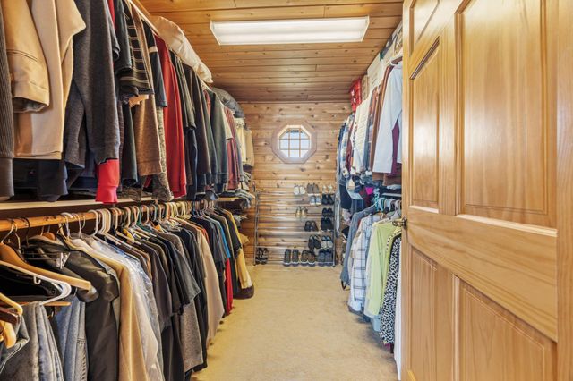 1380 S Shore Drive, Detroit Lakes, MN 56501