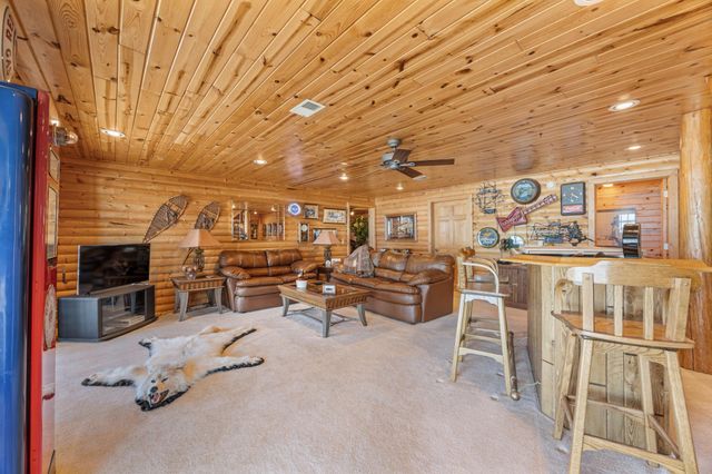 1380 S Shore Drive, Detroit Lakes, MN 56501