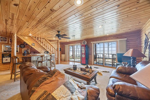 1380 S Shore Drive, Detroit Lakes, MN 56501