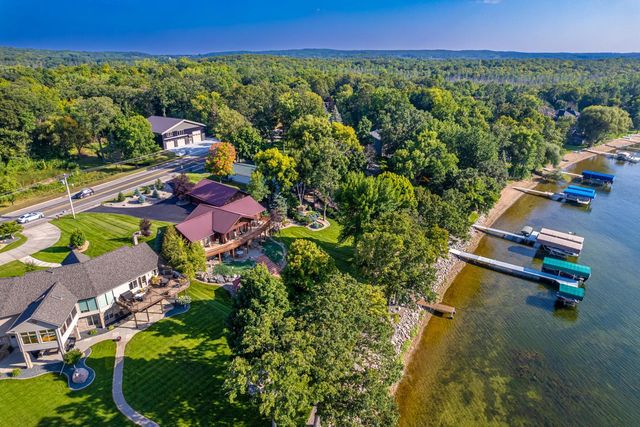 1380 S Shore Drive, Detroit Lakes, MN 56501