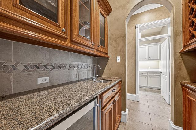 25626 Windy Isle Court, Spring, TX 77389