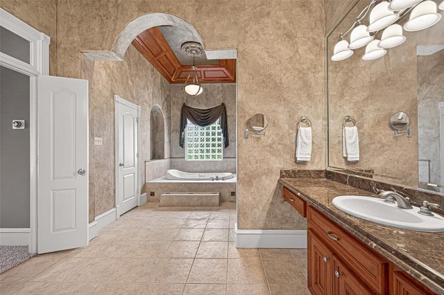 25626 Windy Isle Court, Spring, TX 77389