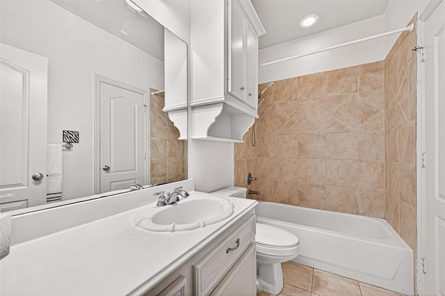 25626 Windy Isle Court, Spring, TX 77389