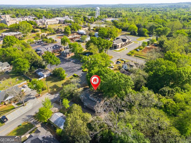 121 E Baldwin Street, Milledgeville, GA 31061