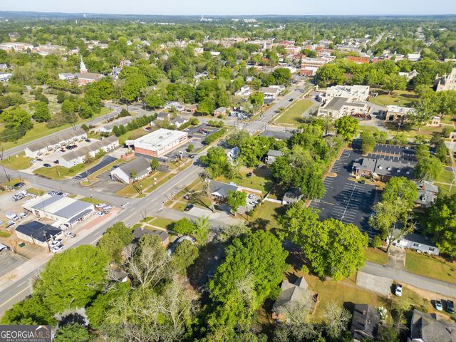 121 E Baldwin Street, Milledgeville, GA 31061