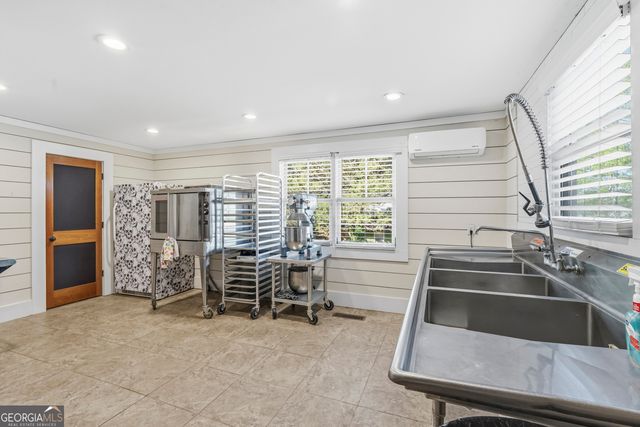 121 E Baldwin Street, Milledgeville, GA 31061
