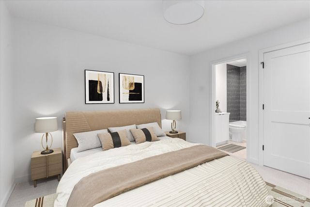 10738 Interlake Avenue N, Seattle, WA 98133