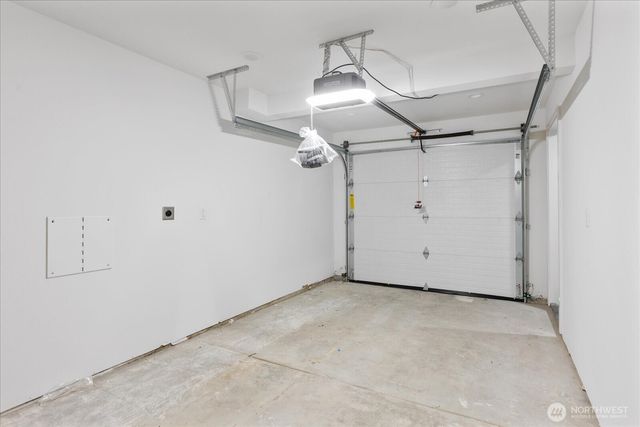 10738 Interlake Avenue N, Seattle, WA 98133