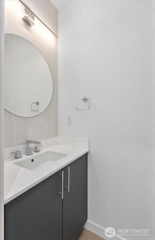 10738 Interlake Avenue N, Seattle, WA 98133