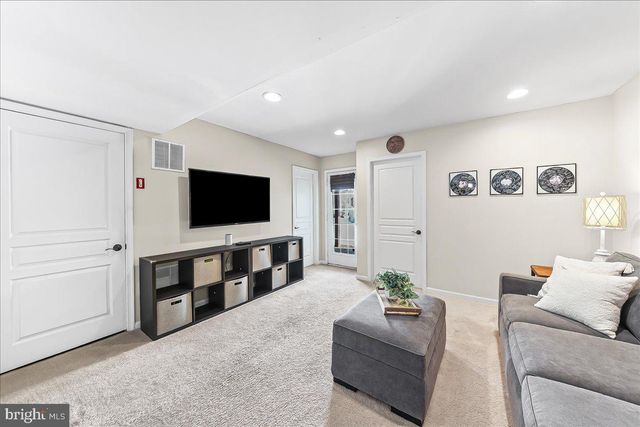 175 HUDSON DR, Phoenixville, PA 19460