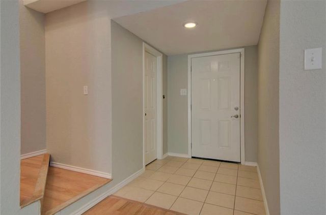 9705 Meadowheath DR, Austin, TX 78729