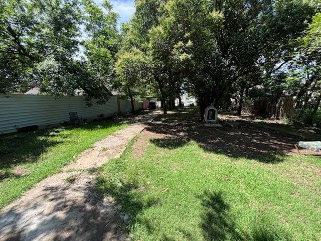 438 Mclean Avenue, Dallas, TX 75211