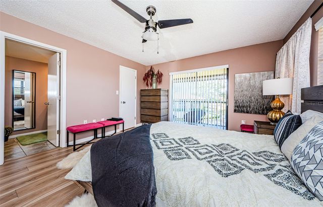 2112 HAMMOCK PINE BOULEVARD 2112, Clearwater, FL 33761