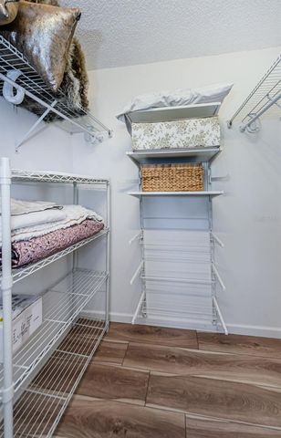 2112 HAMMOCK PINE BOULEVARD 2112, Clearwater, FL 33761