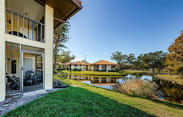 2112 HAMMOCK PINE BOULEVARD 2112, Clearwater, FL 33761