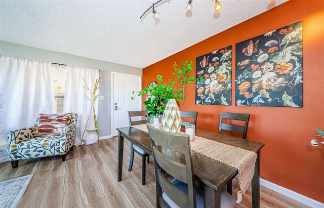 2112 HAMMOCK PINE BOULEVARD 2112, Clearwater, FL 33761