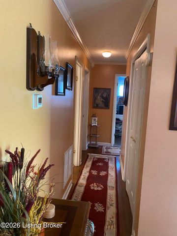 8014 Broadfern Dr, Louisville, KY 40291
