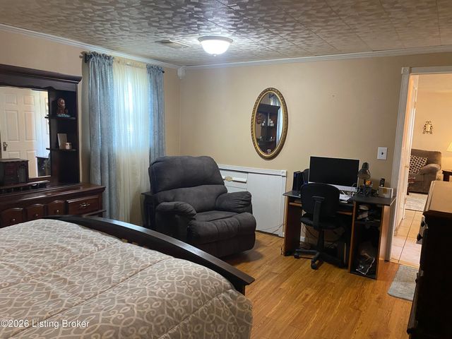 8014 Broadfern Dr, Louisville, KY 40291