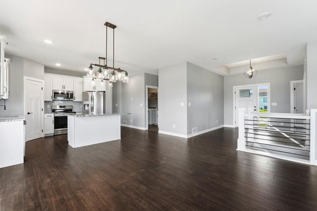 727 Towne Drive NE, Byron, MN 55920