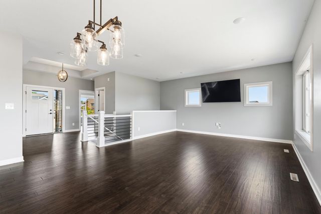 727 Towne Drive NE, Byron, MN 55920