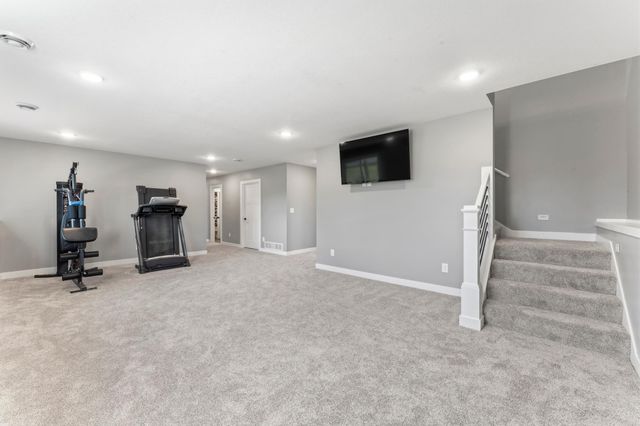 727 Towne Drive NE, Byron, MN 55920
