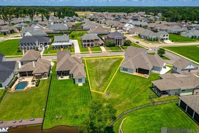13004 W Waterside Dr, Baton Rouge, LA 70818