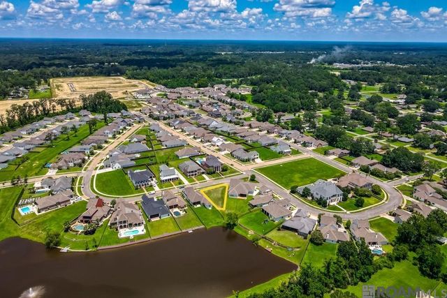 13004 W Waterside Dr, Baton Rouge, LA 70818