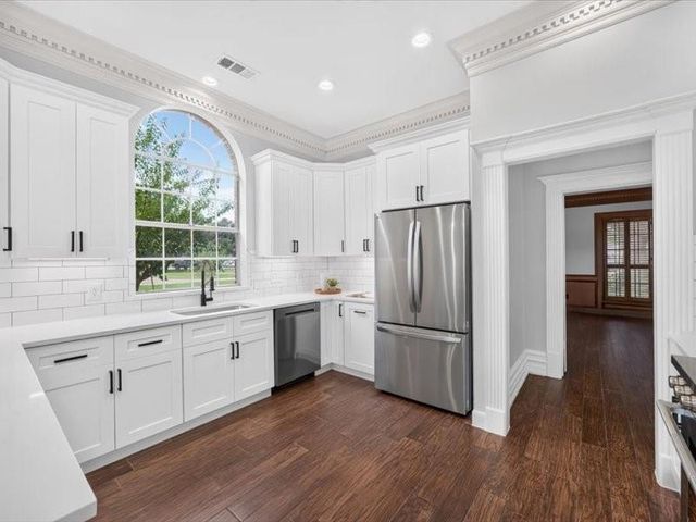 32719 Weybridge Street, Fulshear, TX 77441