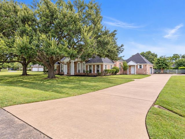32719 Weybridge Street, Fulshear, TX 77441