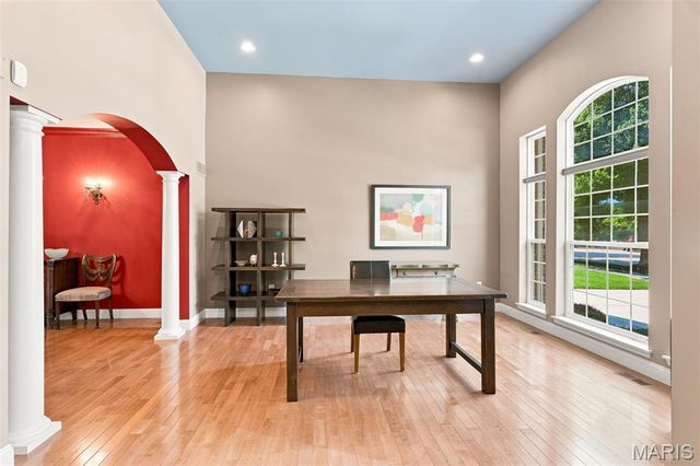 138 Kendall Bluff Court, Chesterfield, MO 63017