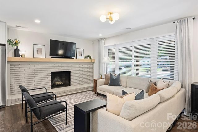 1914 Windham Place, Charlotte, NC 28205